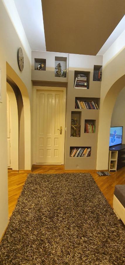 Apartment No 5 Pristina Extérieur photo